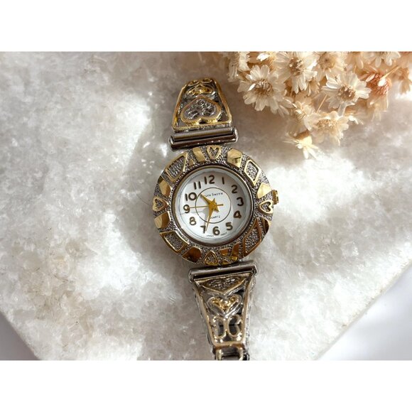 Jaclyn Smith Dual Toned Stretch Ladies Vintage Wristwatch - 28mm - WORKS! - Picture 3 of 8